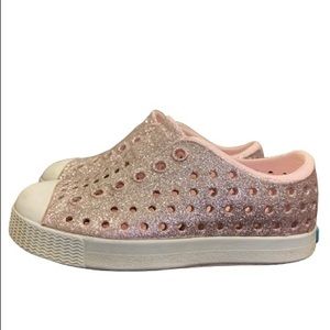 Native Jefferson Milk Pink Bling Shoes Size 6 EUC